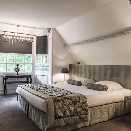Najeti Château Cléry 3*