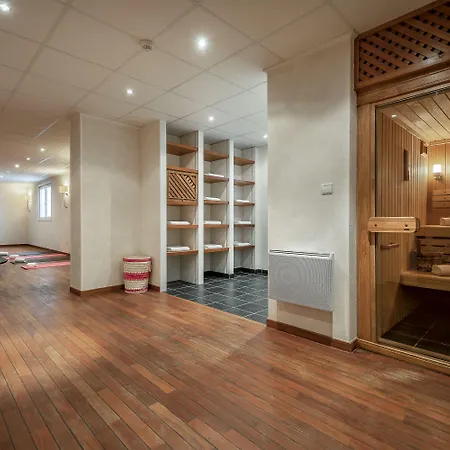 Hotell Chateau Clery