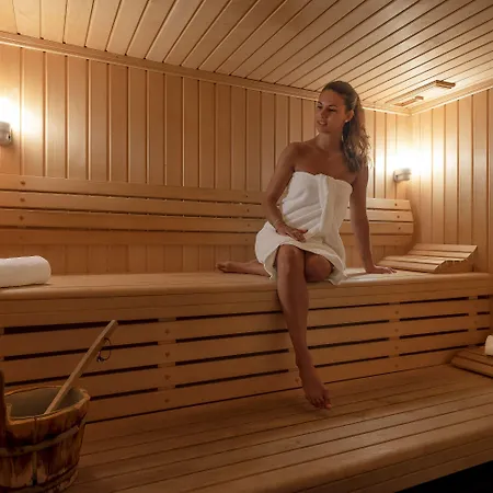 Château Cléry Hotel 3*