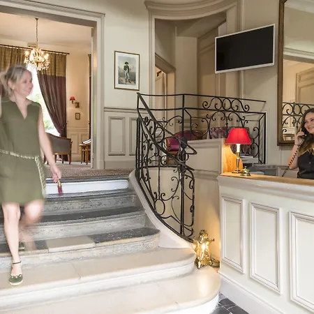 Chateau Clery 3*
