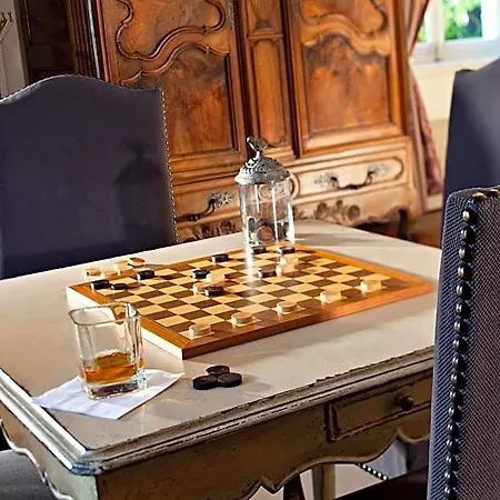Chateau Clery 3*