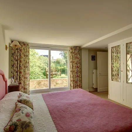 Hotell Chateau Clery 3*