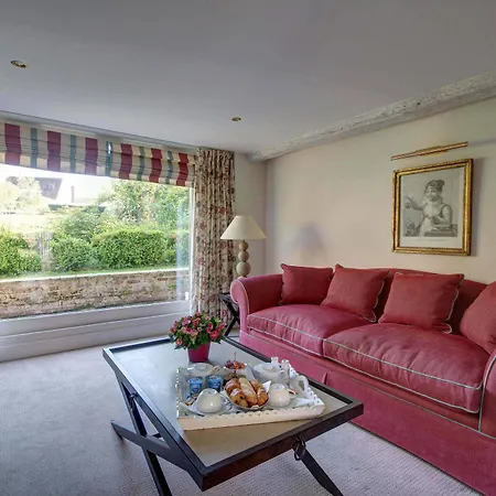 Hotell Chateau Clery 3*