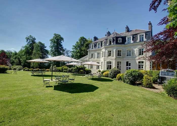 Chateau Clery Hotel 3*