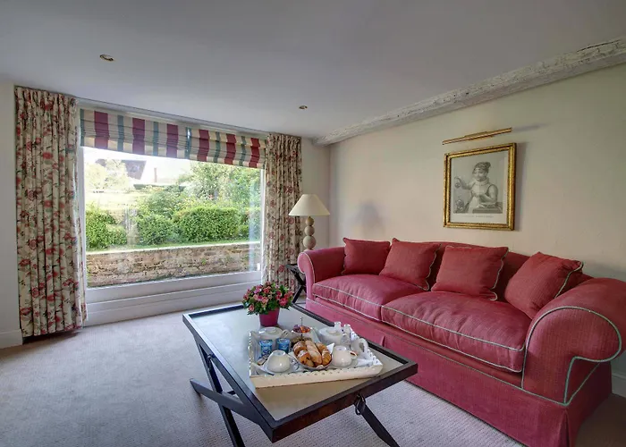 Hotel Chateau Clery 3*